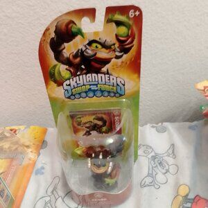 "Skylanders, Swap Force", Scorp Collectible Toy With Collectible Card